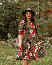 Load image into Gallery viewer, The Maggie