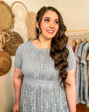 Load image into Gallery viewer, The Daphne