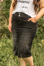 Load image into Gallery viewer, The Quinn