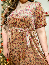 Load image into Gallery viewer, The Holly