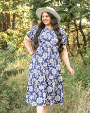 Load image into Gallery viewer, The Sara