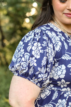 Load image into Gallery viewer, The Sara